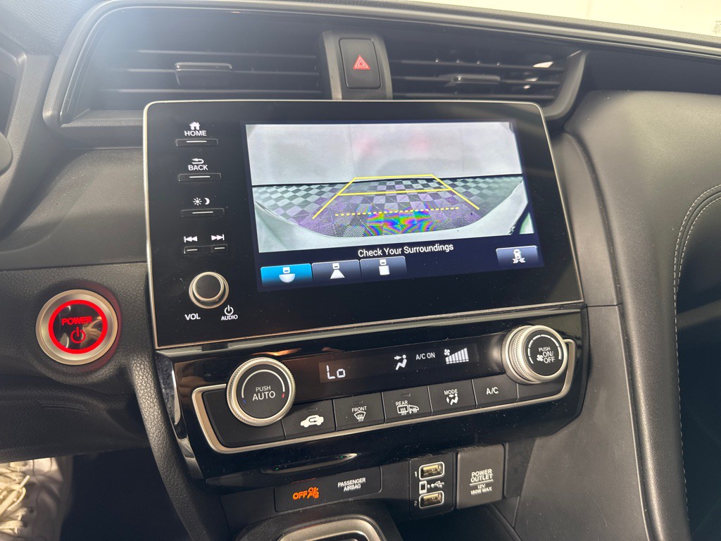2022 Honda Insight Image 17