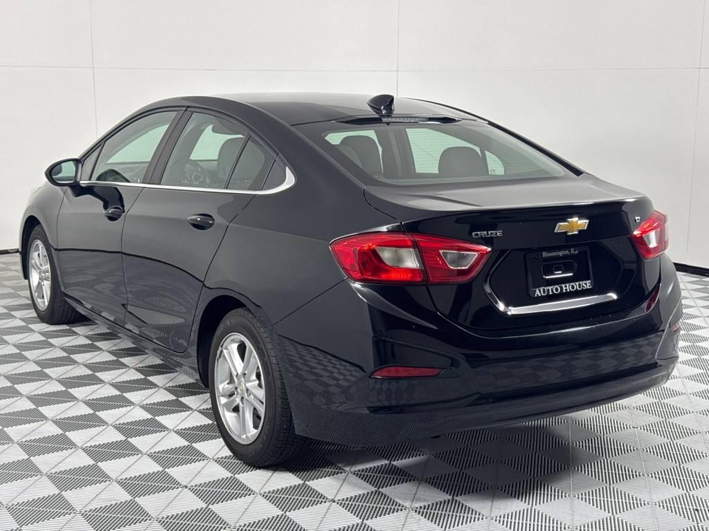 2018 Chevrolet Cruze Image 7