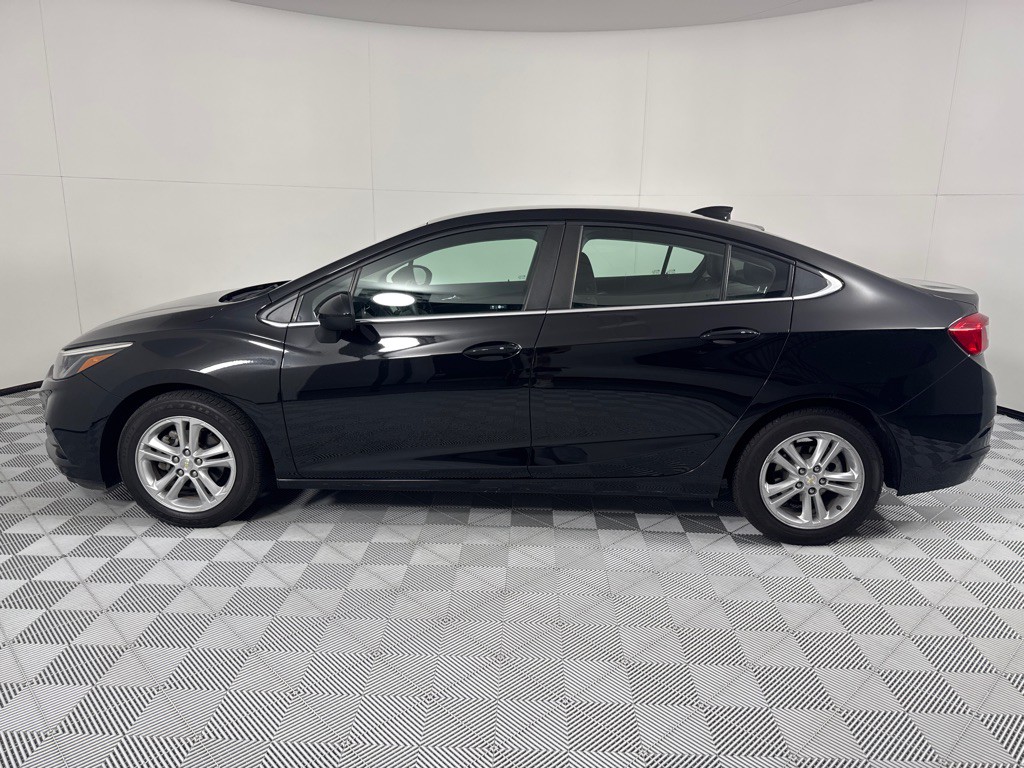 2018 Chevrolet Cruze Image 9