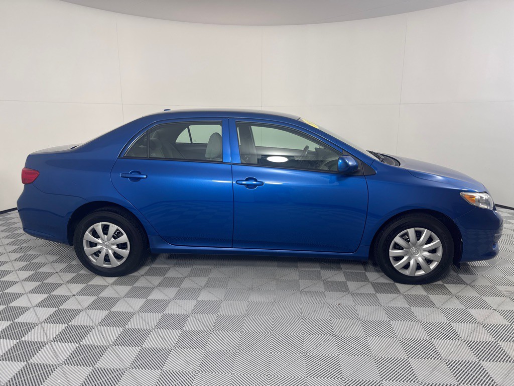 2010 Toyota Corolla Image 4