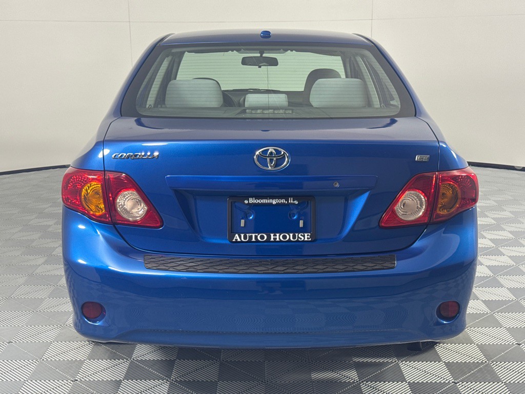 2010 Toyota Corolla Image 5