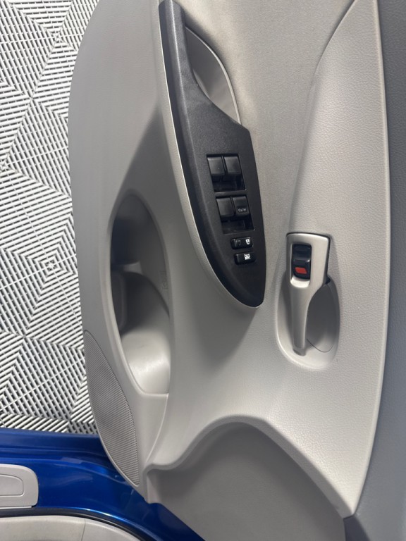 2010 Toyota Corolla Image 11