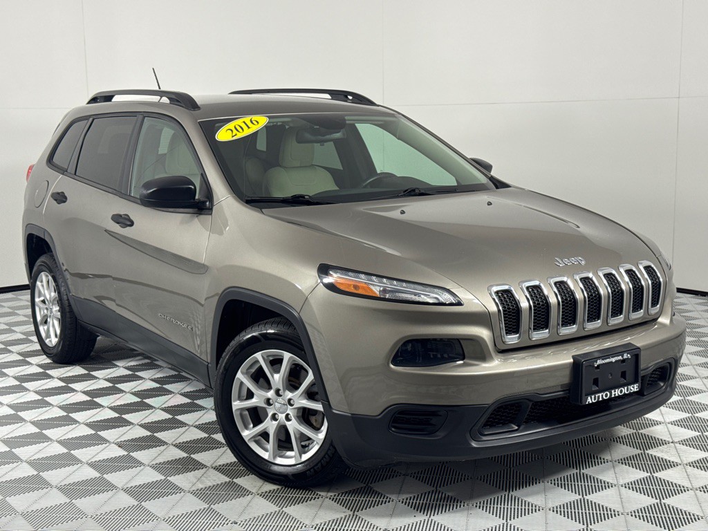 2016 Jeep Cherokee Image 2