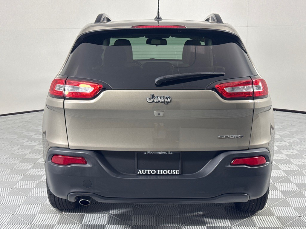 2016 Jeep Cherokee Image 4