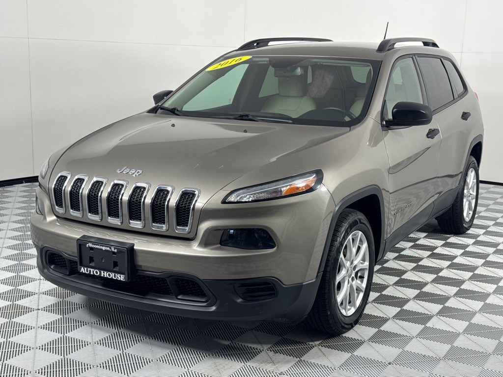 2016 Jeep Cherokee Image 8