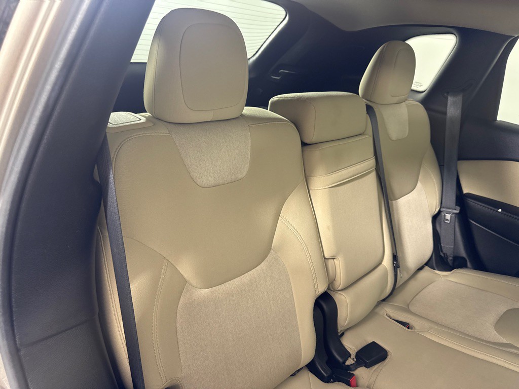 2016 Jeep Cherokee Image 23