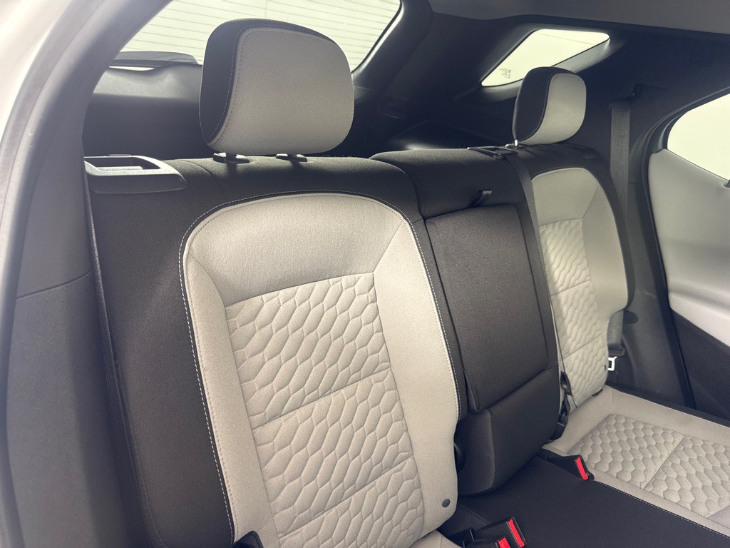2020 Chevrolet Equinox Image 24
