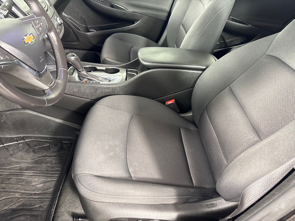 2020 Chevrolet Malibu Image 13