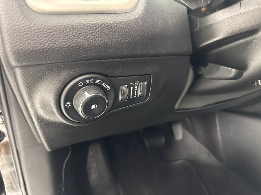 2019 Jeep Compass Image 13