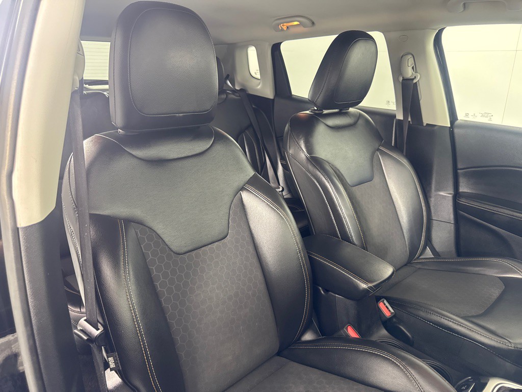 2019 Jeep Compass Image 24