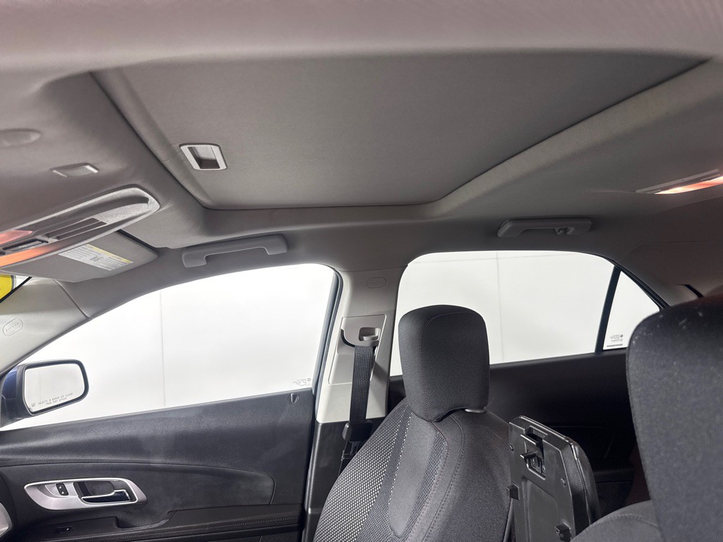 2017 Chevrolet Equinox Image 12