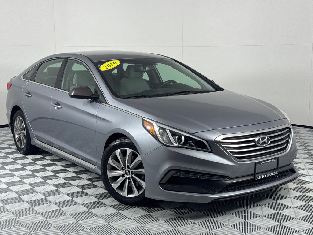 2016 Hyundai Sonata Image 2