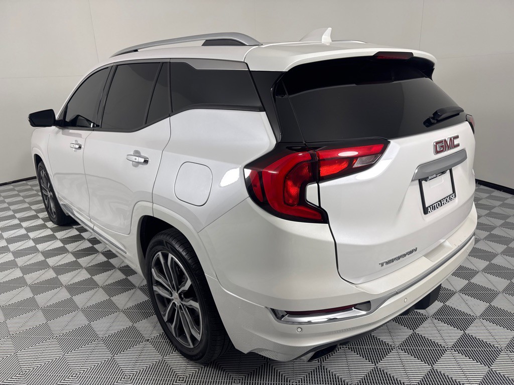 2020 GMC Terrain Image 8