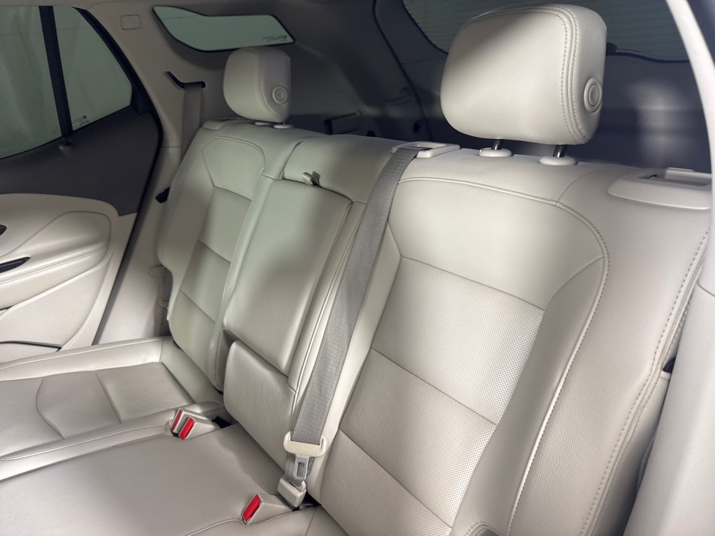 2020 GMC Terrain Image 24