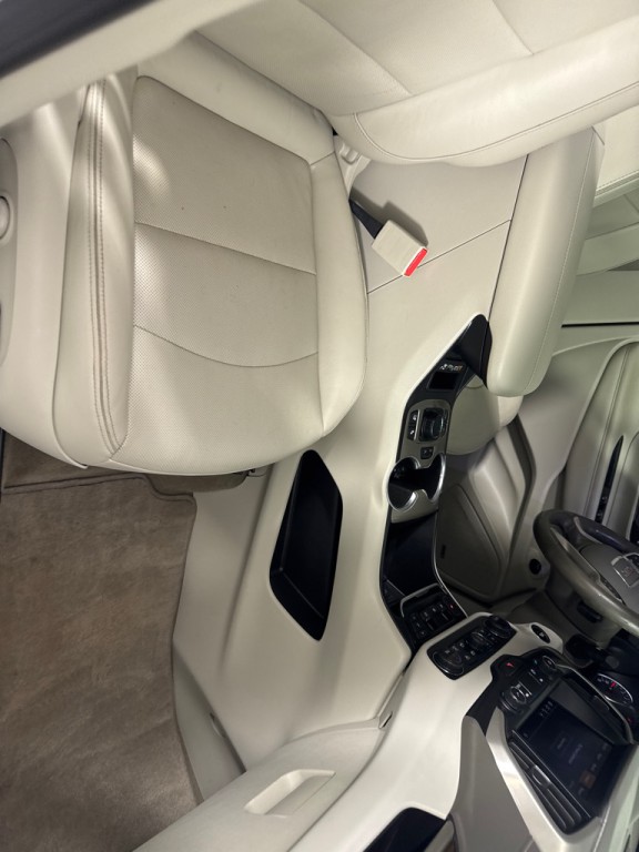 2020 GMC Terrain Image 28