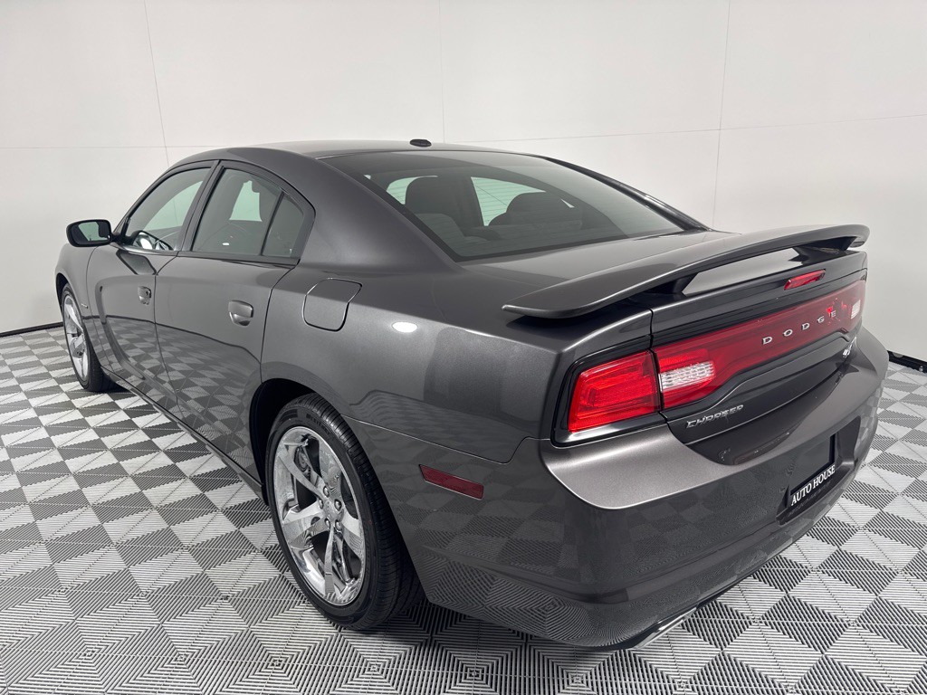 2014 Dodge Charger Image 8
