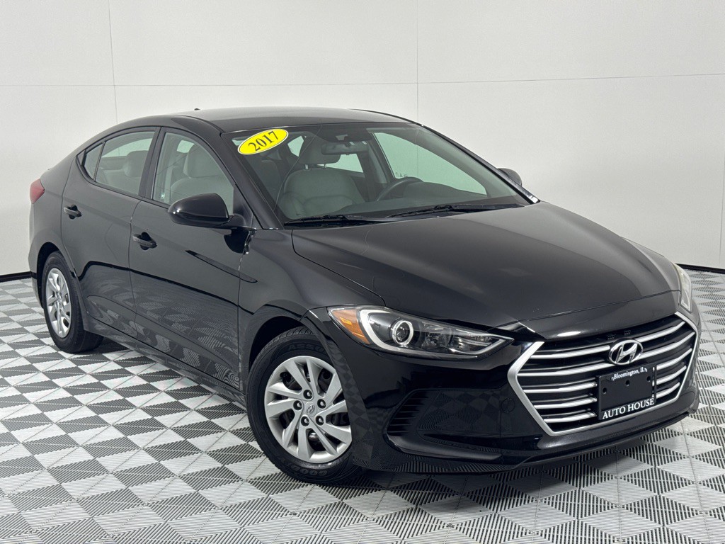 2017 Hyundai Elantra Image 2