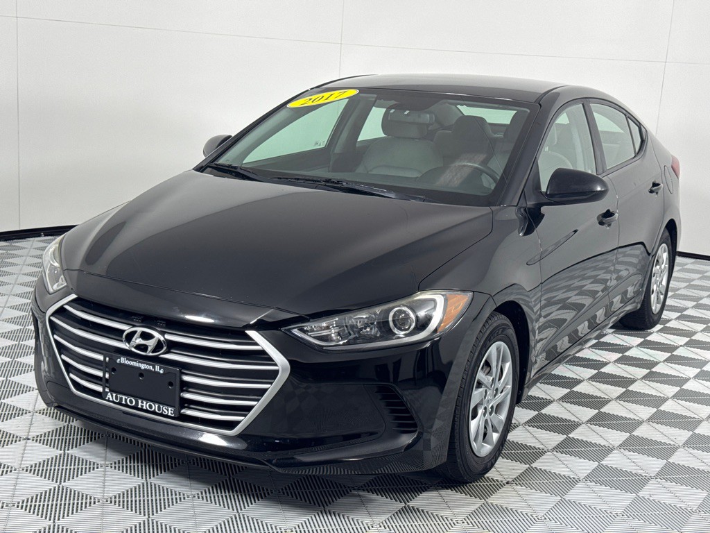 2017 Hyundai Elantra Image 10