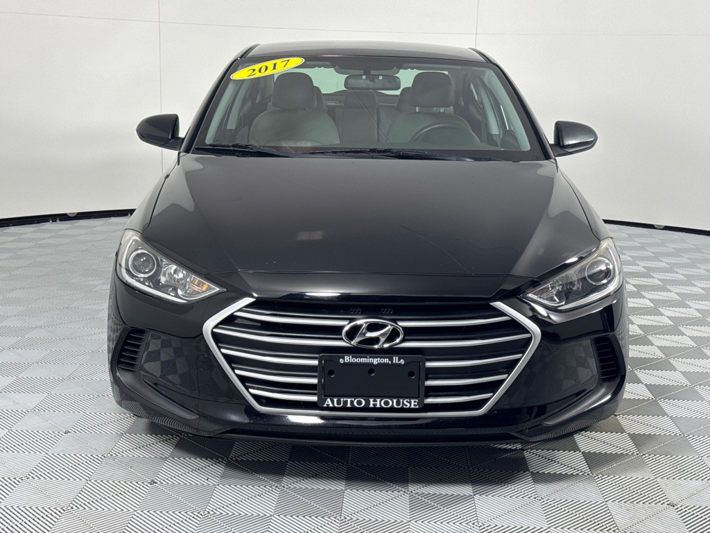 2017 Hyundai Elantra Image 11