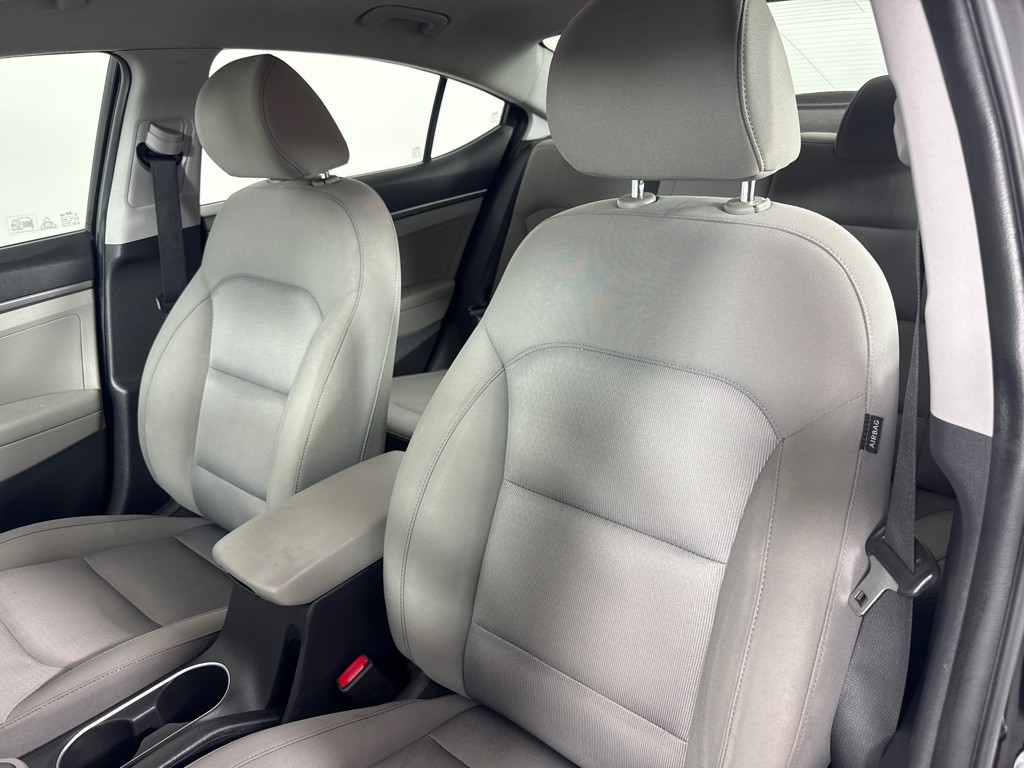 2017 Hyundai Elantra Image 14