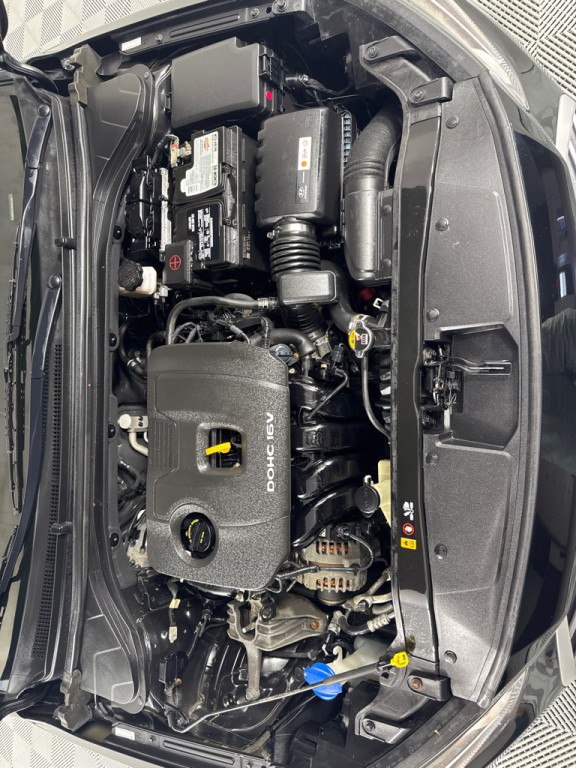 2017 Hyundai Elantra Image 26