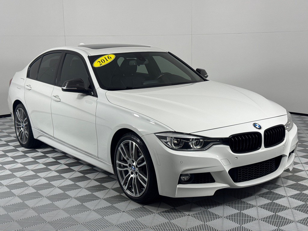 2016 BMW 3 Series Image 3