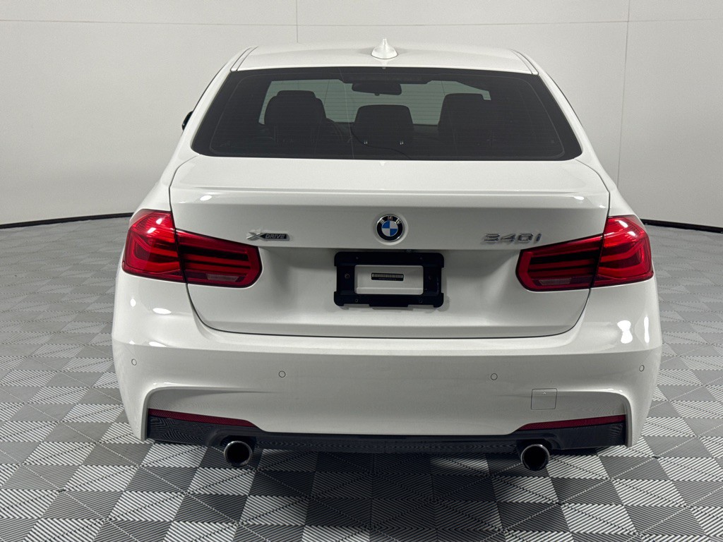 2016 BMW 3 Series Image 6