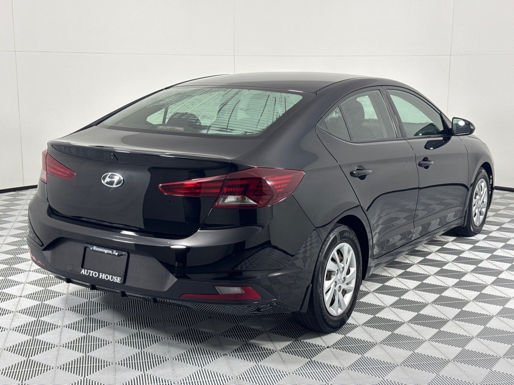 2019 Hyundai Elantra Image 5