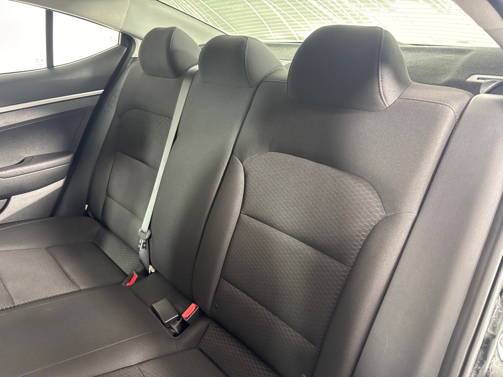 2019 Hyundai Elantra Image 21