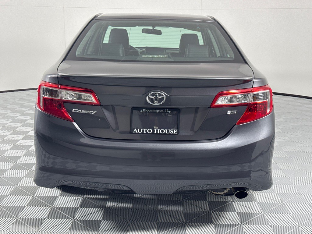 2014 Toyota Camry Image 4