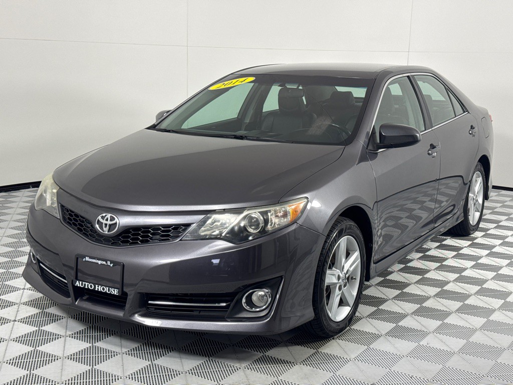 2014 Toyota Camry Image 7