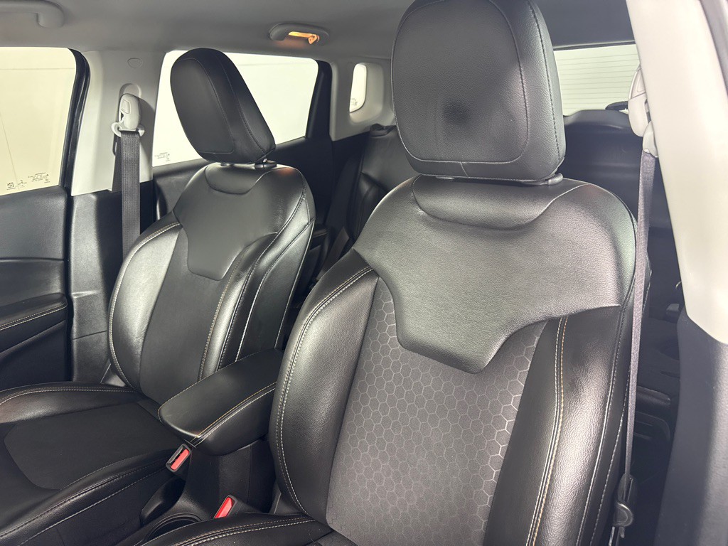 2018 Jeep Compass Image 14