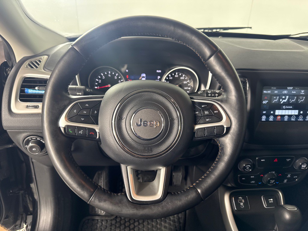 2018 Jeep Compass Image 16