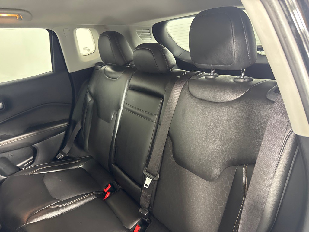 2018 Jeep Compass Image 22