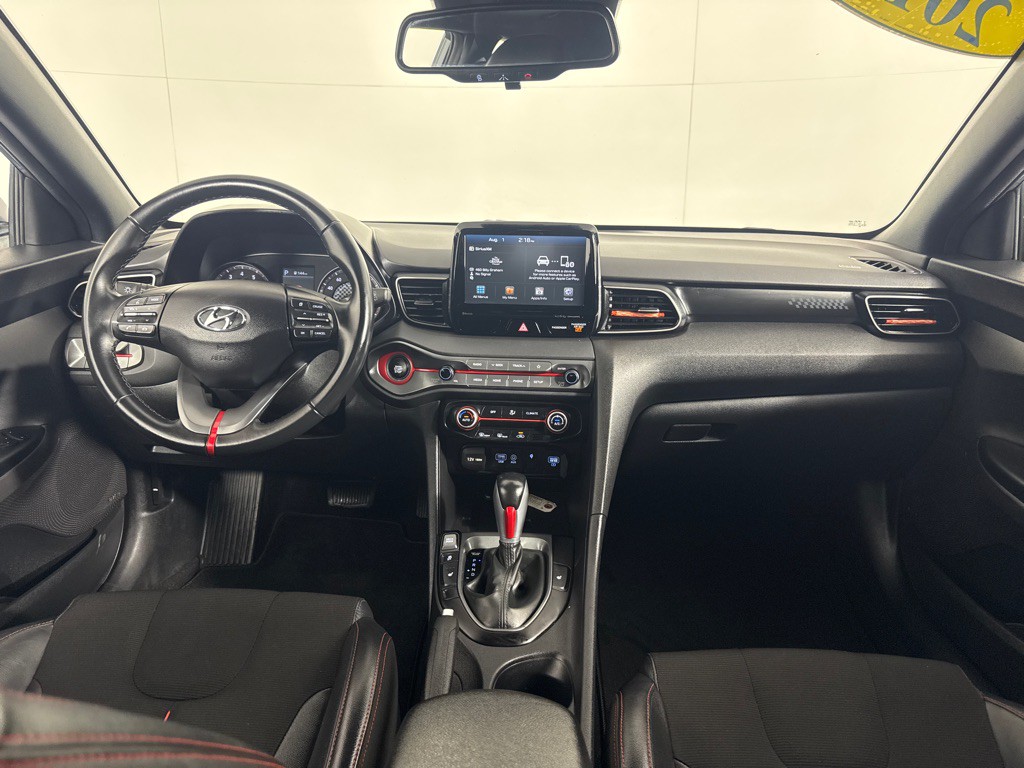 2019 Hyundai Veloster Image 22