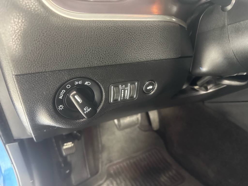 2019 Dodge Charger Image 16