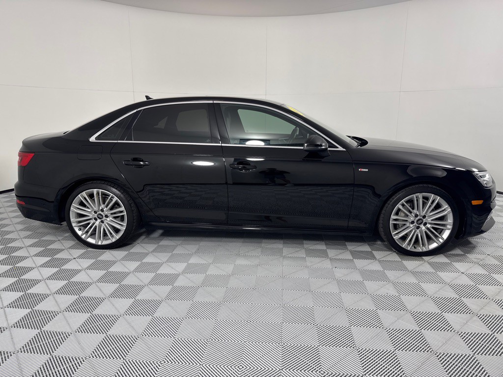 2017 Audi A4 Image 4