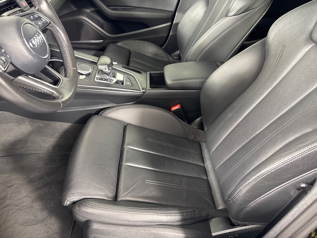 2017 Audi A4 Image 14