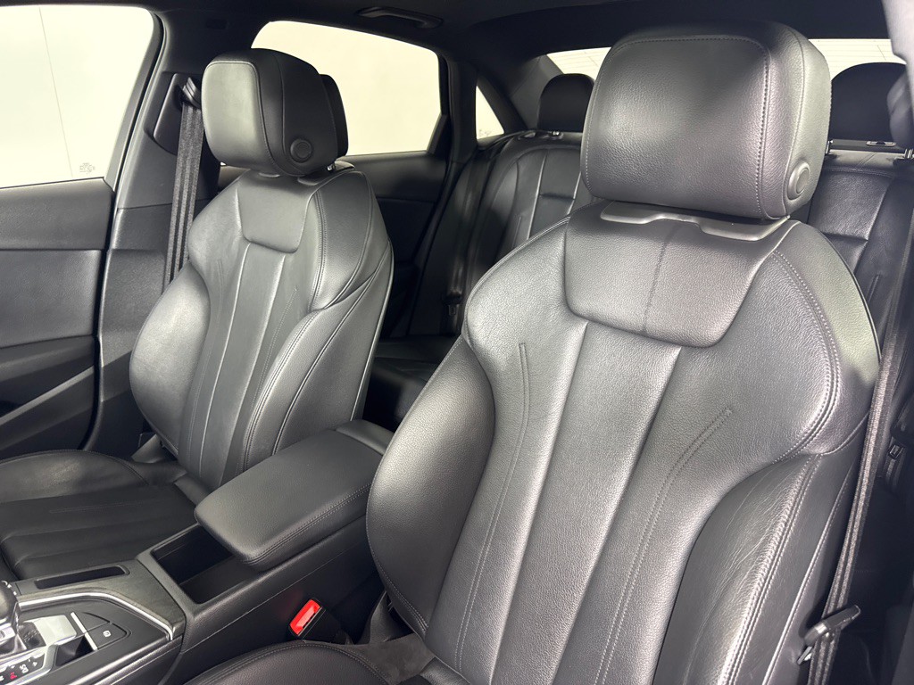 2017 Audi A4 Image 15