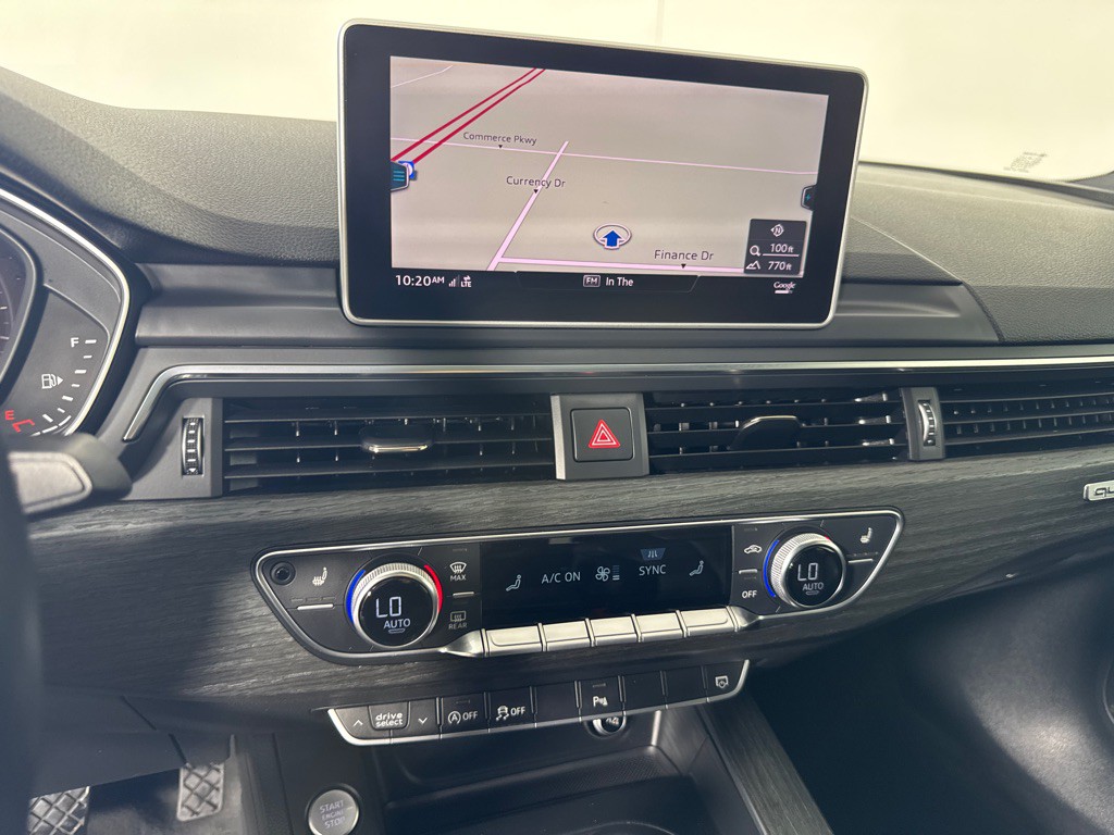 2017 Audi A4 Image 19