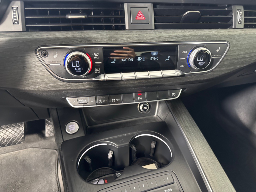 2017 Audi A4 Image 21
