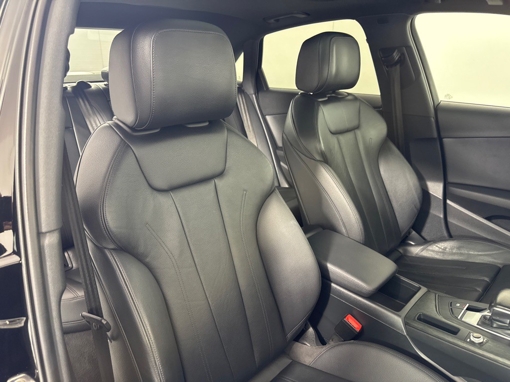 2017 Audi A4 Image 28