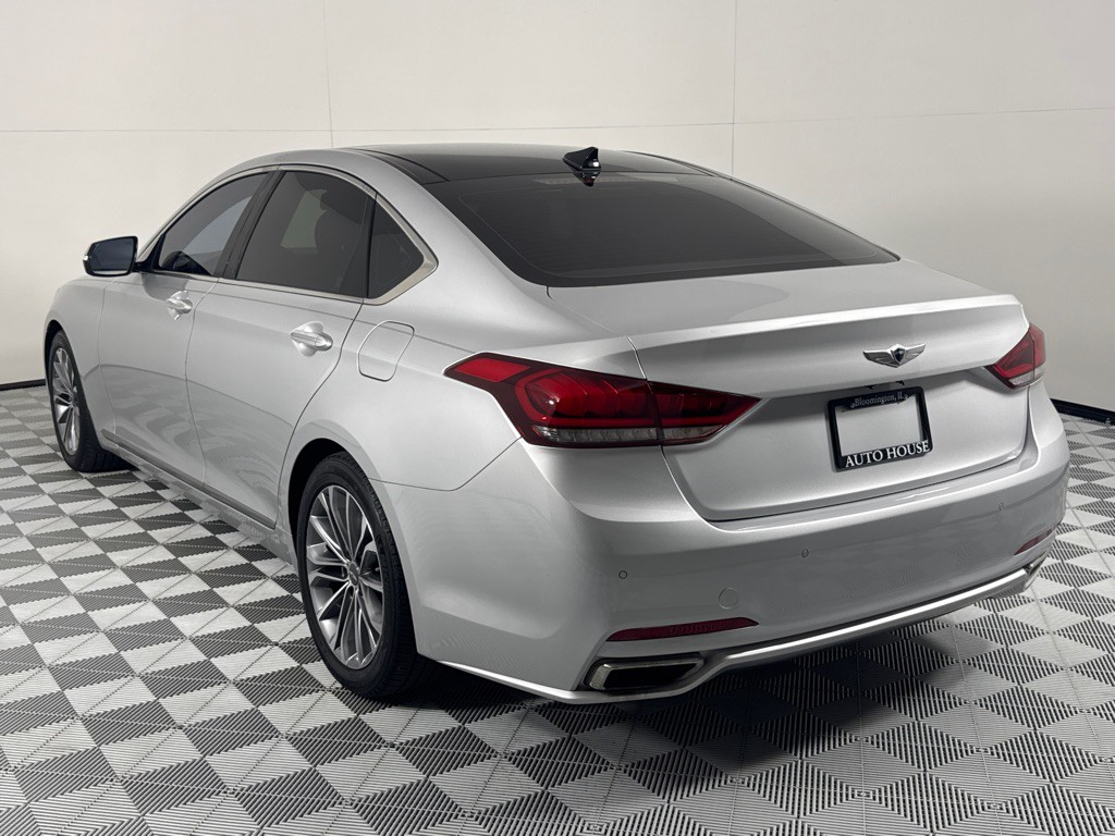 2015 Hyundai Genesis Image 7