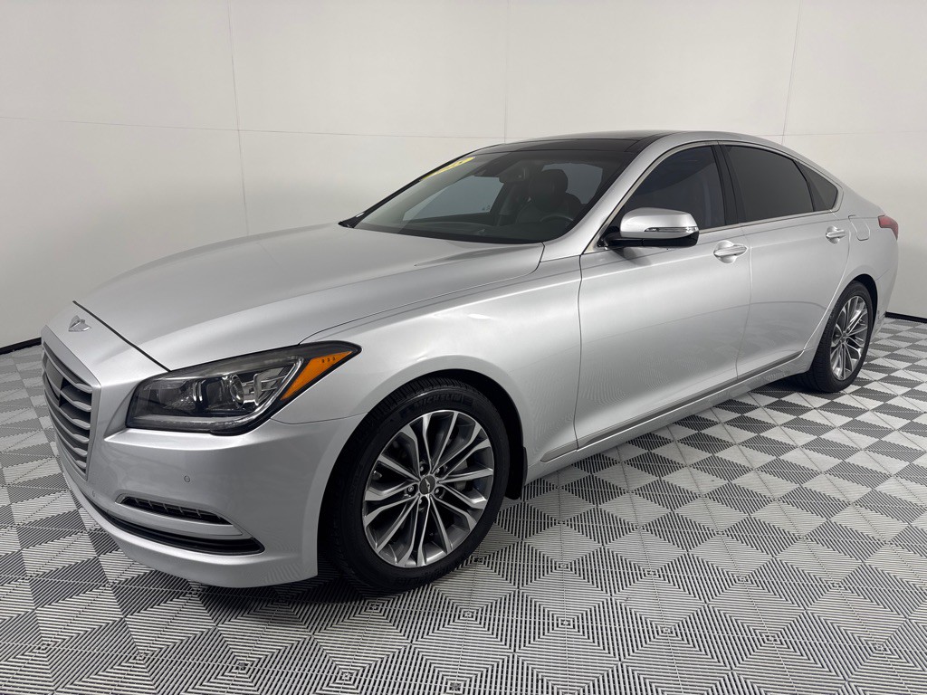 2015 Hyundai Genesis Image 10