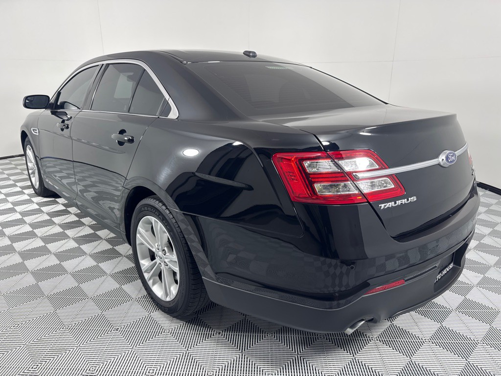 2018 Ford Taurus Image 7