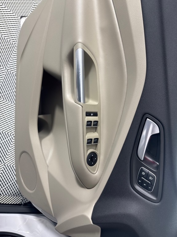 2017 Ford Escape Image 13
