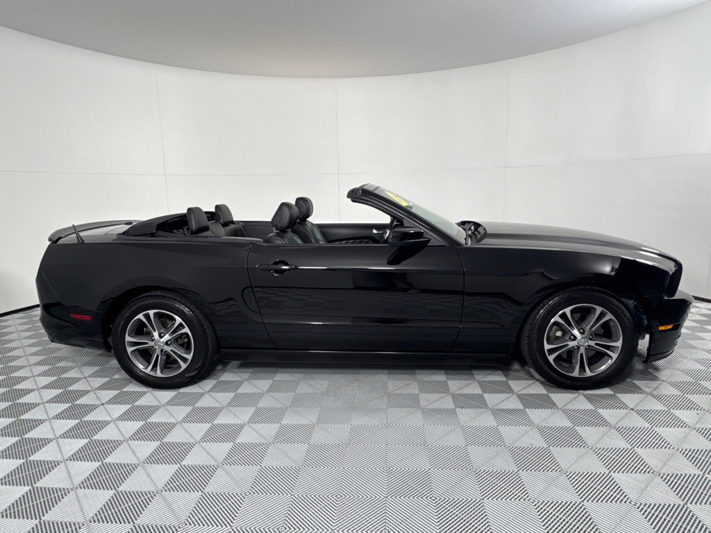 2014 Ford Mustang Image 4
