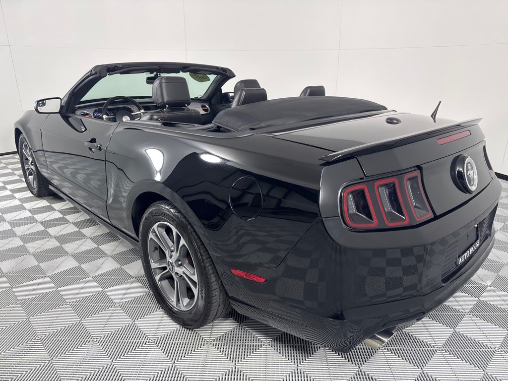 2014 Ford Mustang Image 8