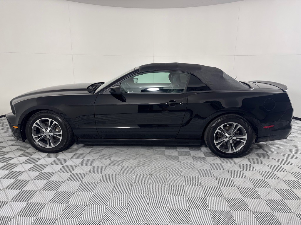 2014 Ford Mustang Image 16