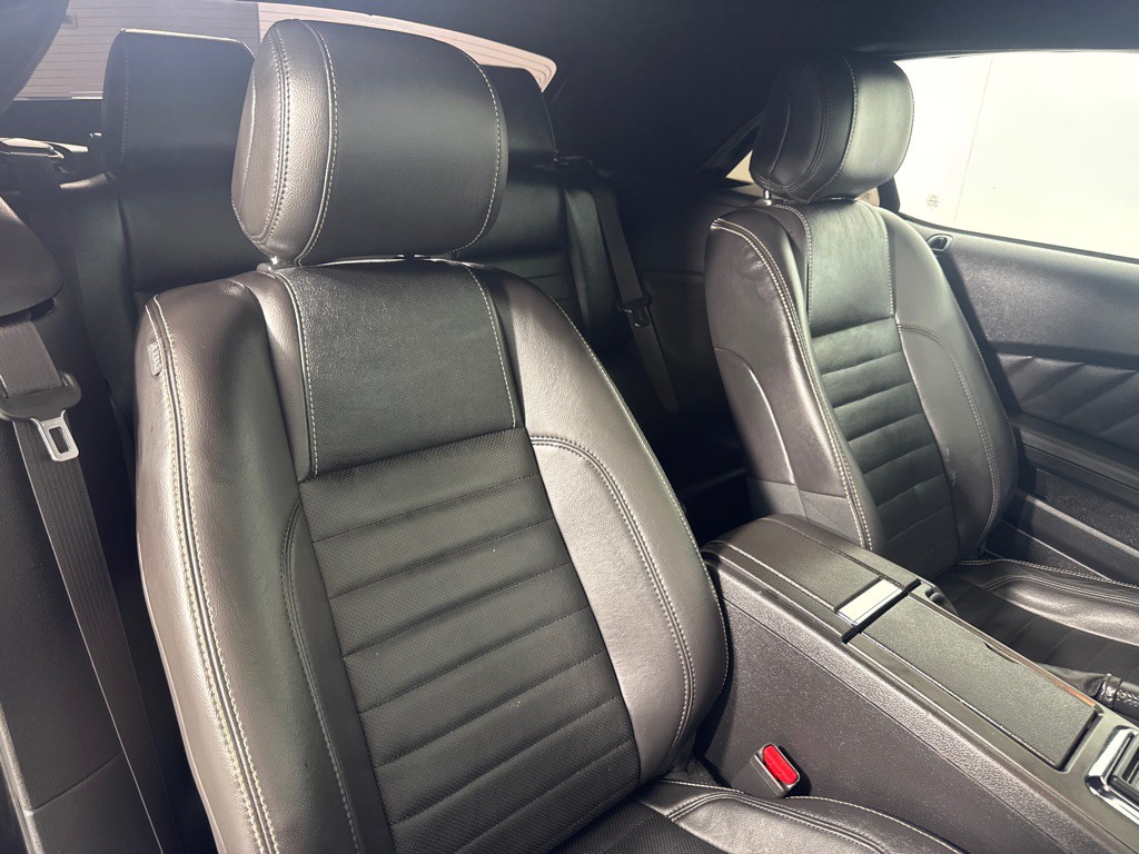 2014 Ford Mustang Image 27